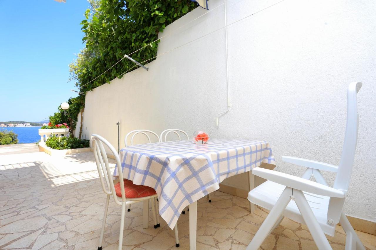 Family Friendly Seaside Apartments Razanj, Rogoznica - 10373 ภายนอก รูปภาพ