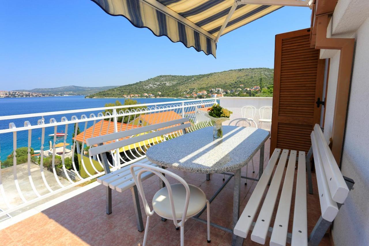 Family Friendly Seaside Apartments Razanj, Rogoznica - 10373 ภายนอก รูปภาพ