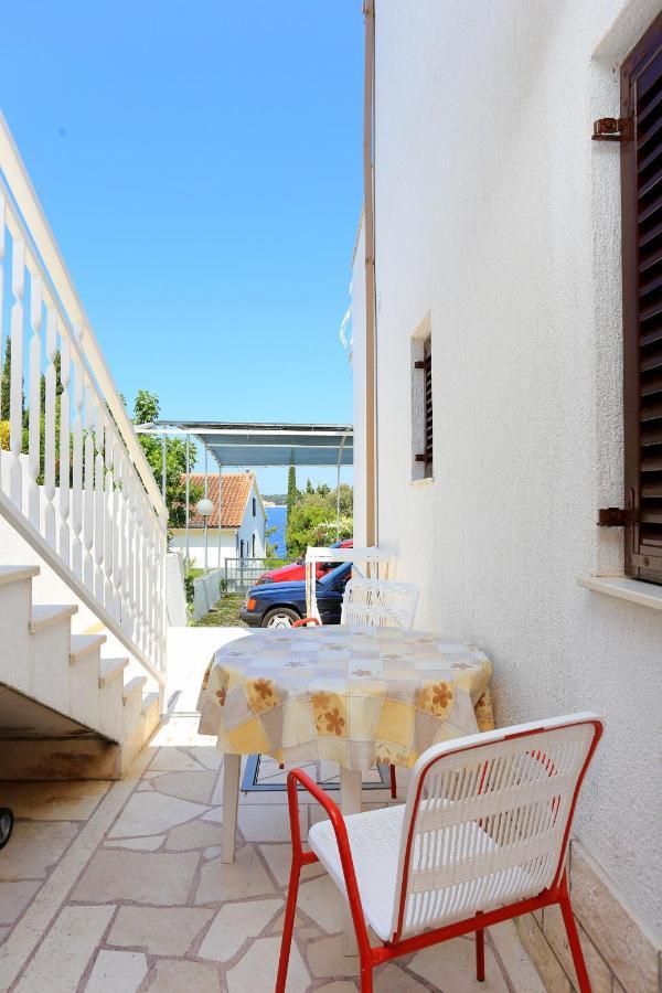 Family Friendly Seaside Apartments Razanj, Rogoznica - 10373 ภายนอก รูปภาพ