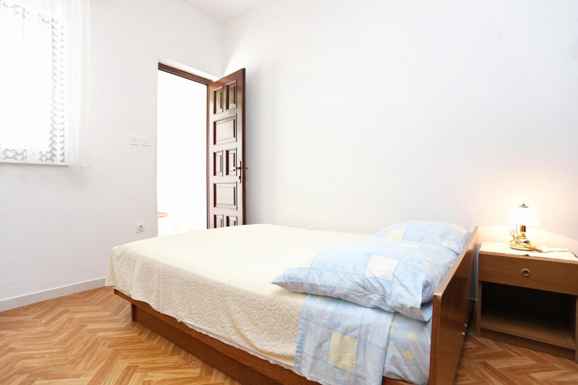 Family Friendly Seaside Apartments Razanj, Rogoznica - 10373 ห้อง รูปภาพ